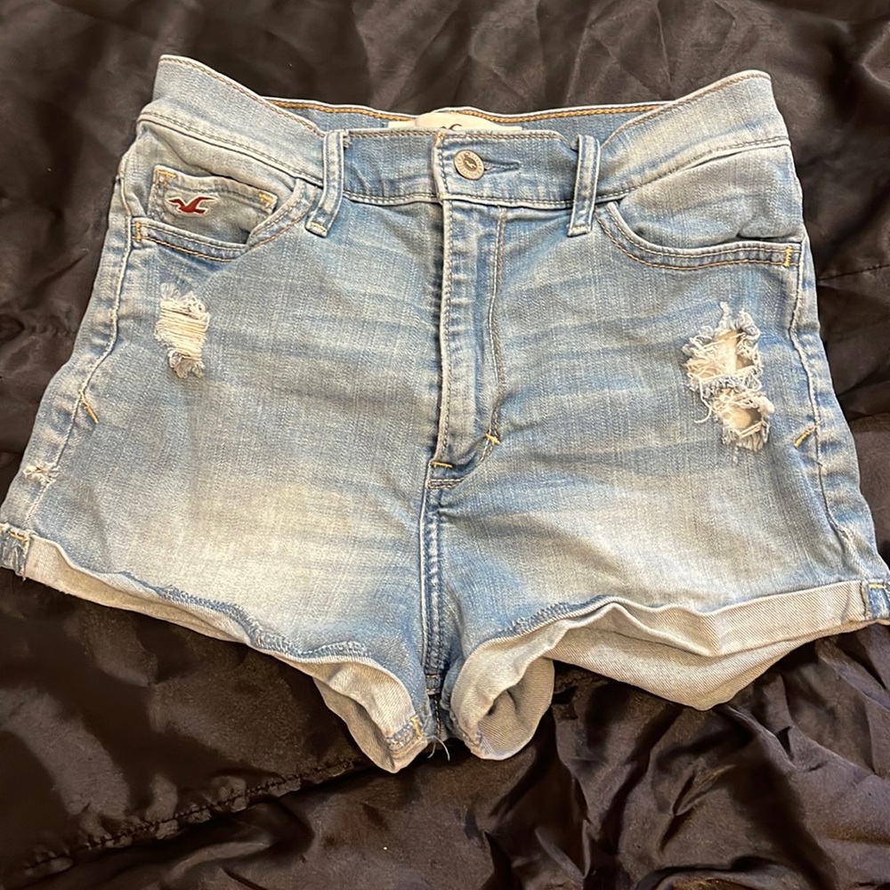 from Hollister size 5/27 99% cotton 1% spandex worn multiple times